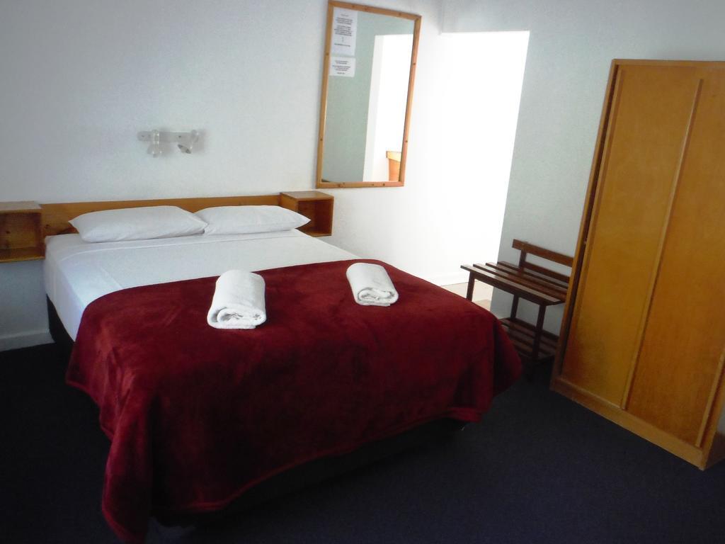 Restawile Motel Басселтон Экстерьер фото